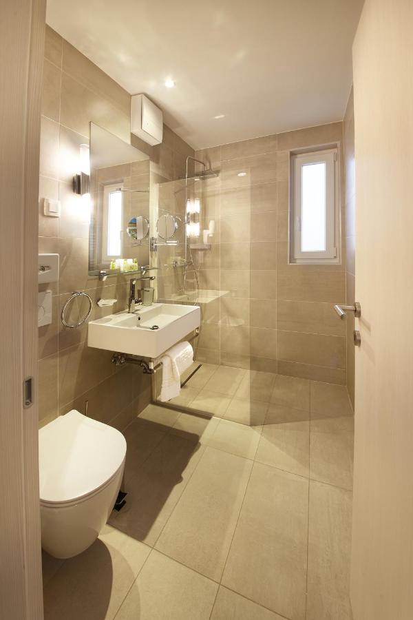 Olive Family Suites - Hotel & Resort Adria Ancarano Esterno foto