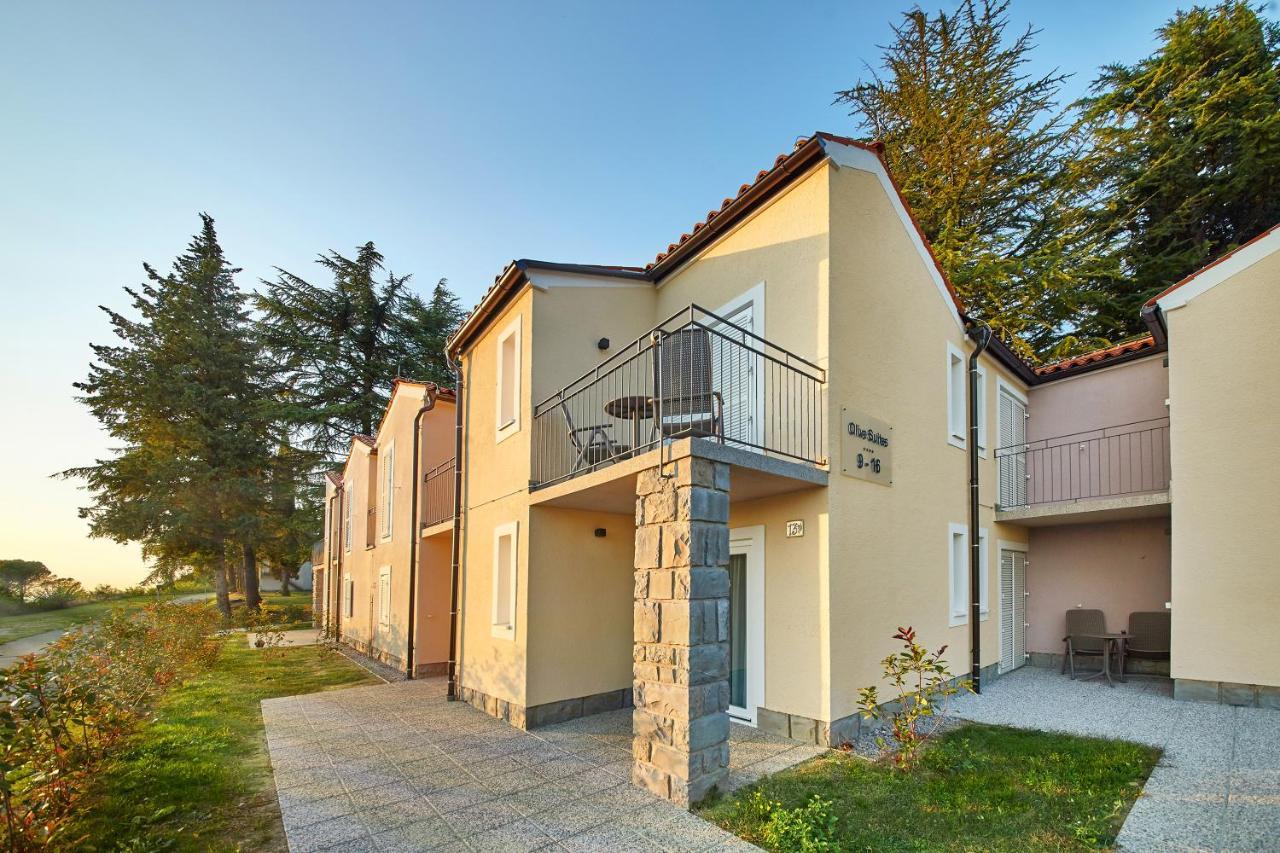 Olive Family Suites - Hotel & Resort Adria Ancarano Esterno foto